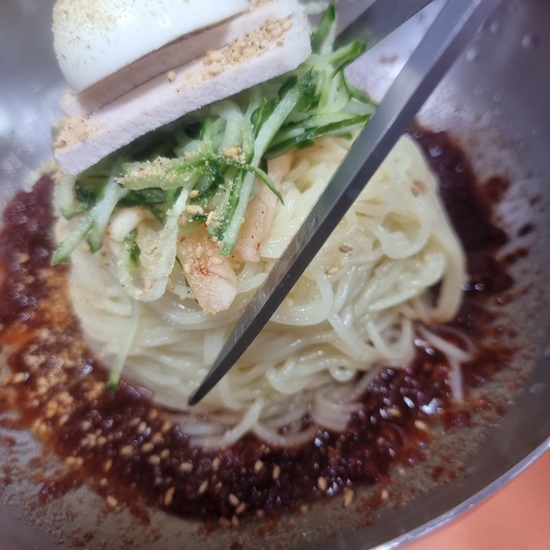 밀면전문 이미지