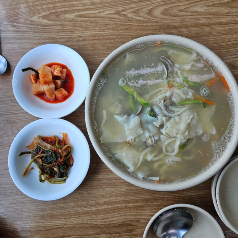 장미손칼국수 이미지