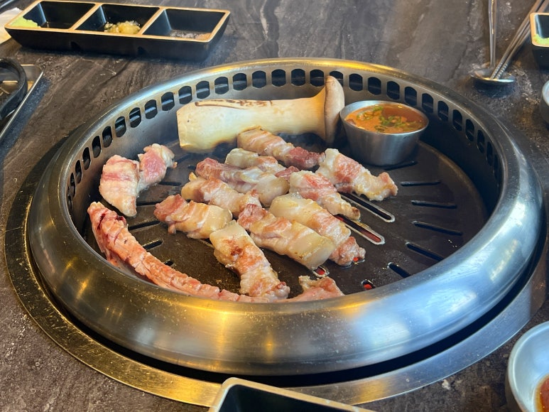 돌담흑돼지중문 이미지