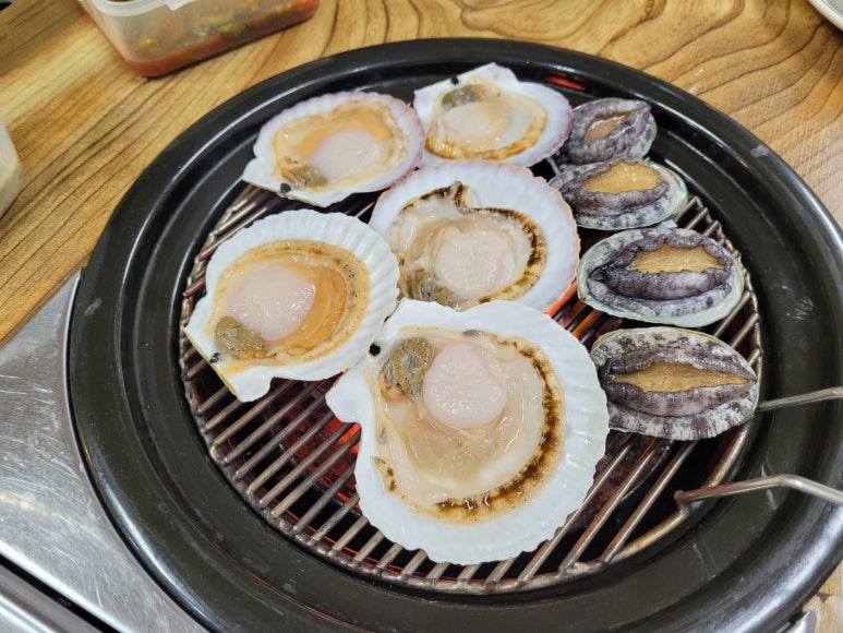 간장게장장어구이 이미지