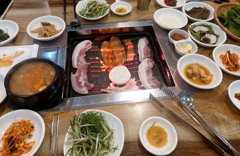 훈이네삼겹 이미지
