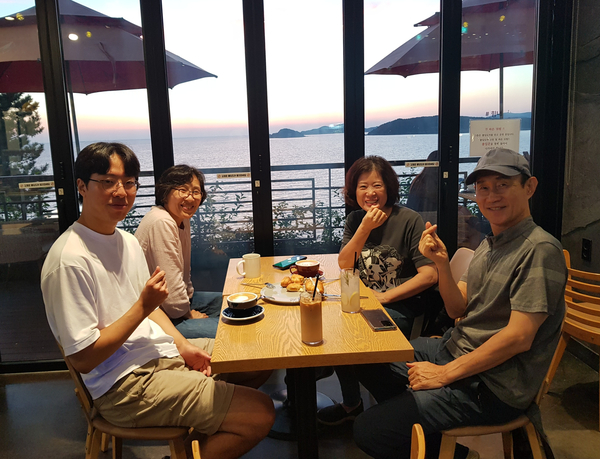 오후5시;사과밭 이미지