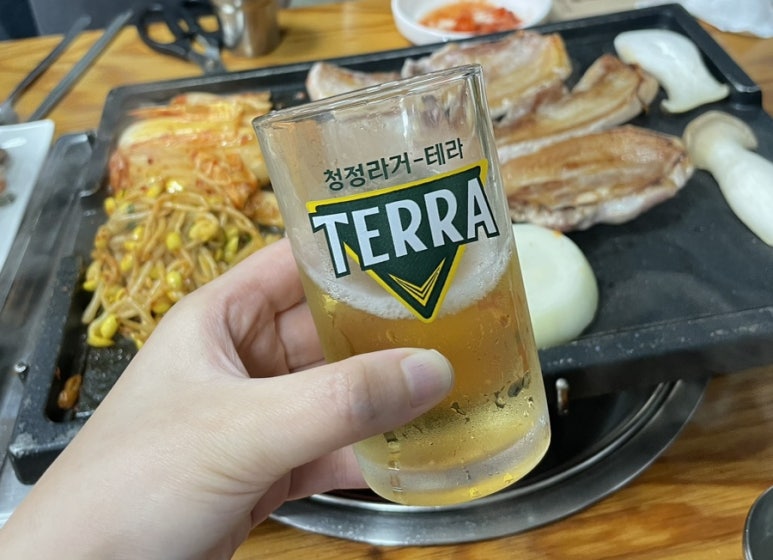 황소야돼지야 이미지