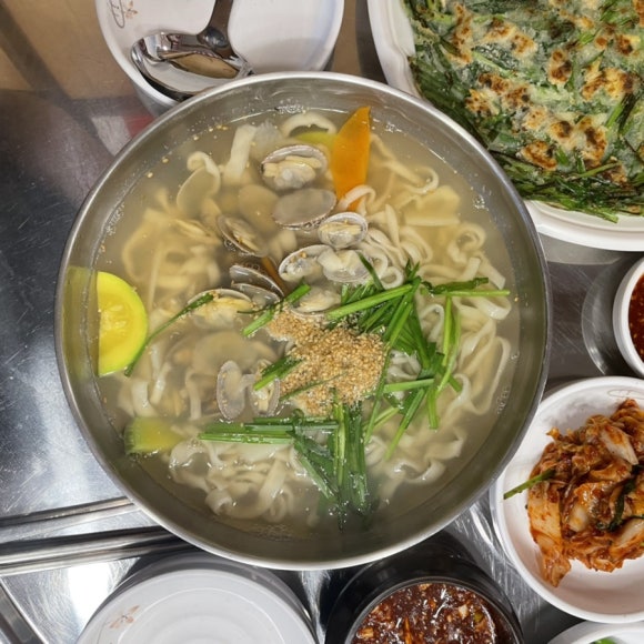 미주싱싱바지락칼국수 이미지
