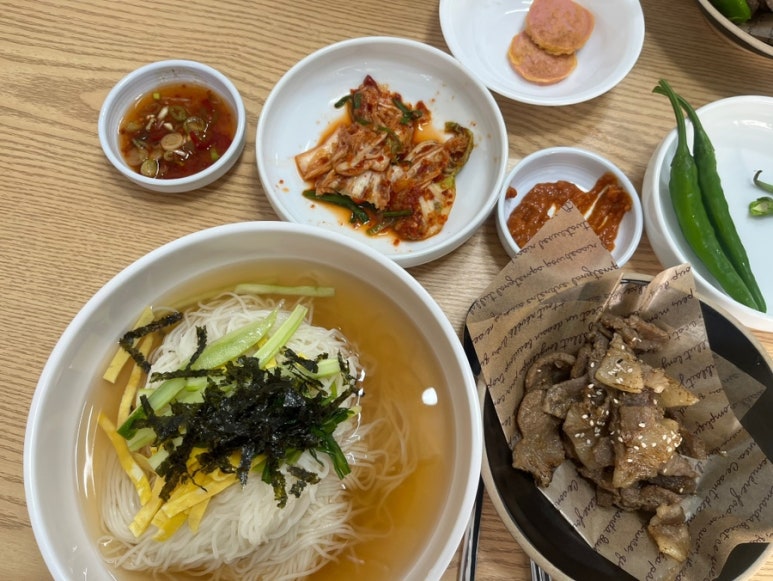 수락국수 이미지