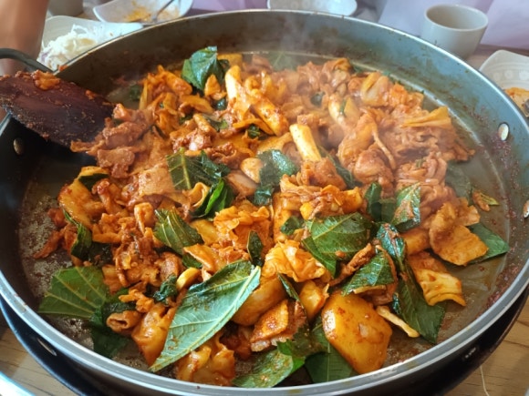콩닭콩닭닭갈비 이미지