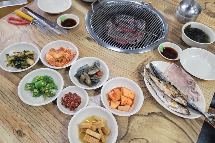 유명생선찌개 이미지