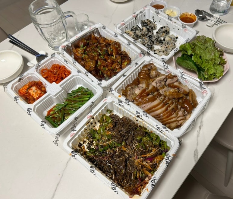 귀한족발화서점 이미지