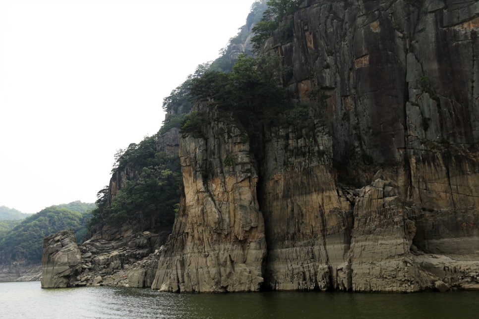 충주호관광선 이미지