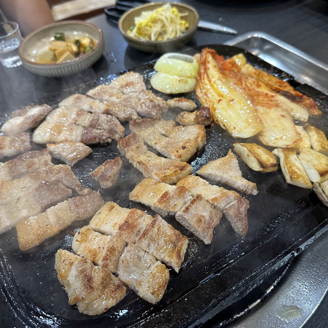 콩사랑숯불돼지갈비 이미지