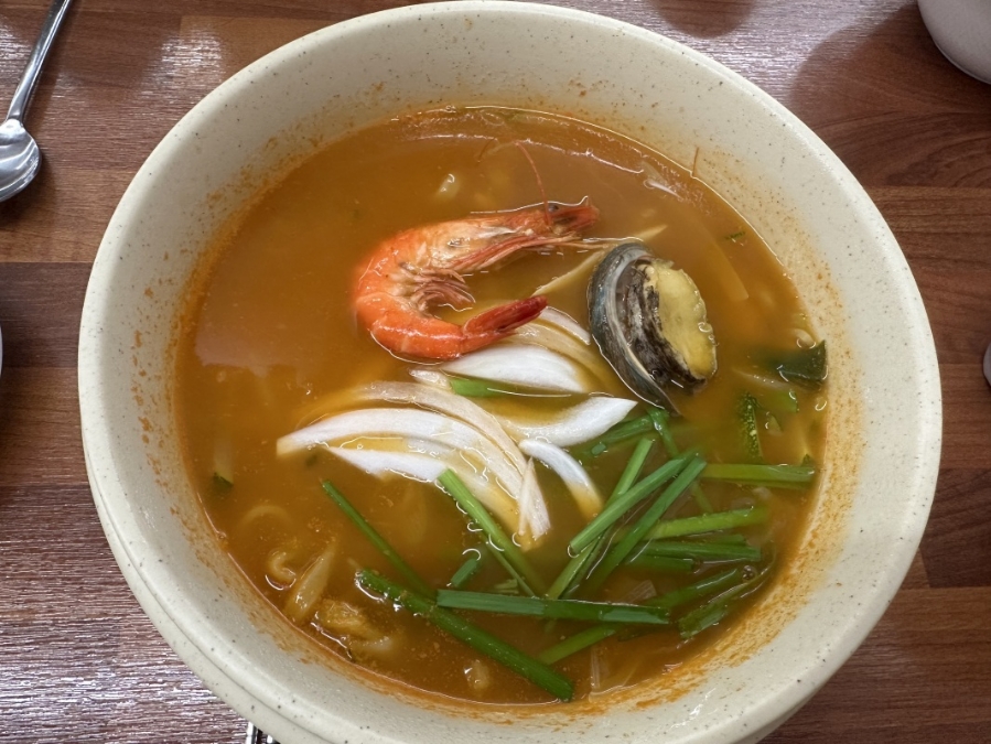 해적해물칼국수 이미지