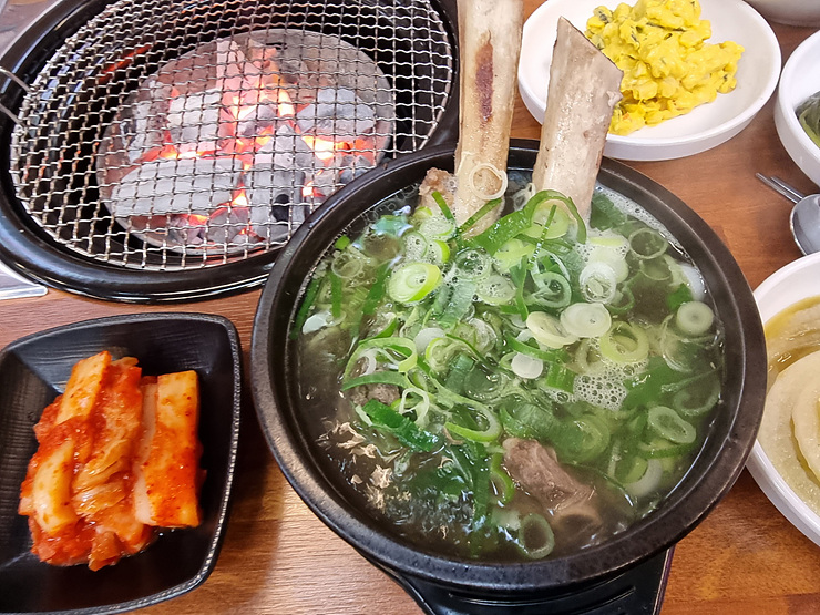 청년장어 이미지