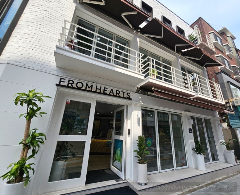 프롬하츠커피 신촌점 이미지