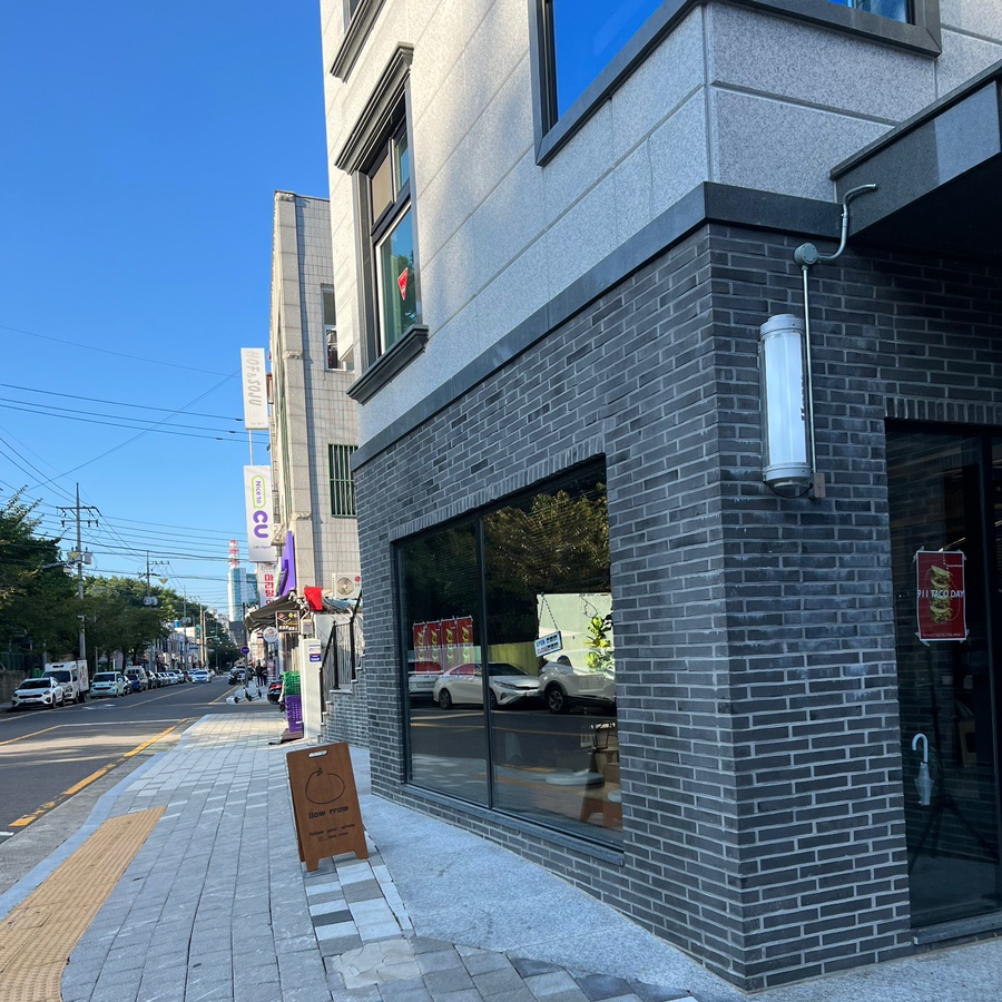 로우로우(llow rrow) 이미지