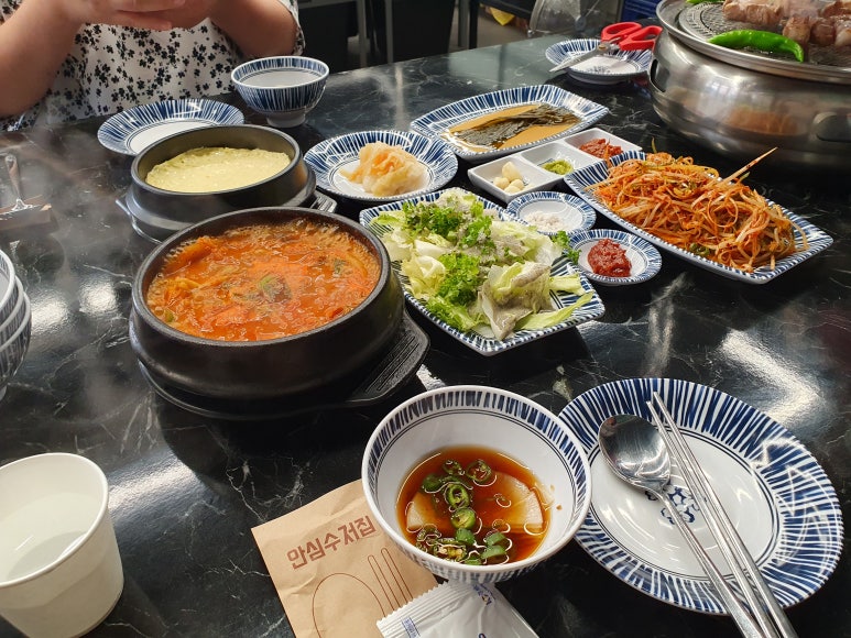 뚱삼집 이미지