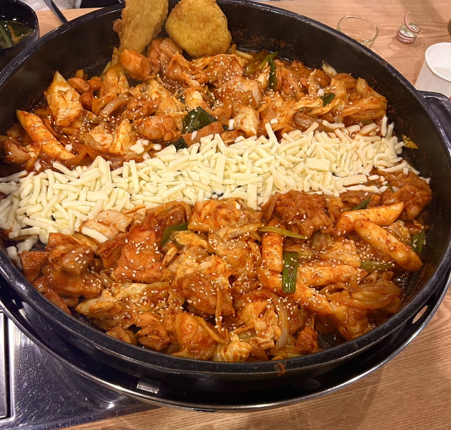 홍춘천치즈닭갈비고덕 이미지