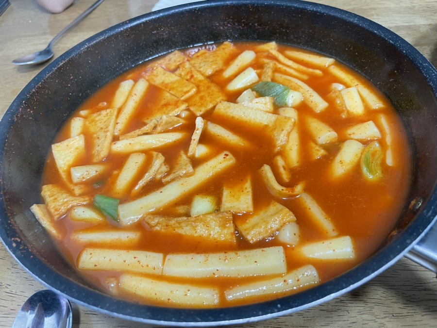 쭝일아찌 빨강떡볶이 이미지