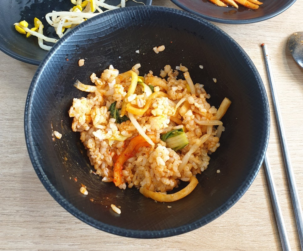 칼국수와반찬이맛있는밥집 이미지