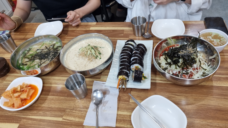 두실칼국수 이미지