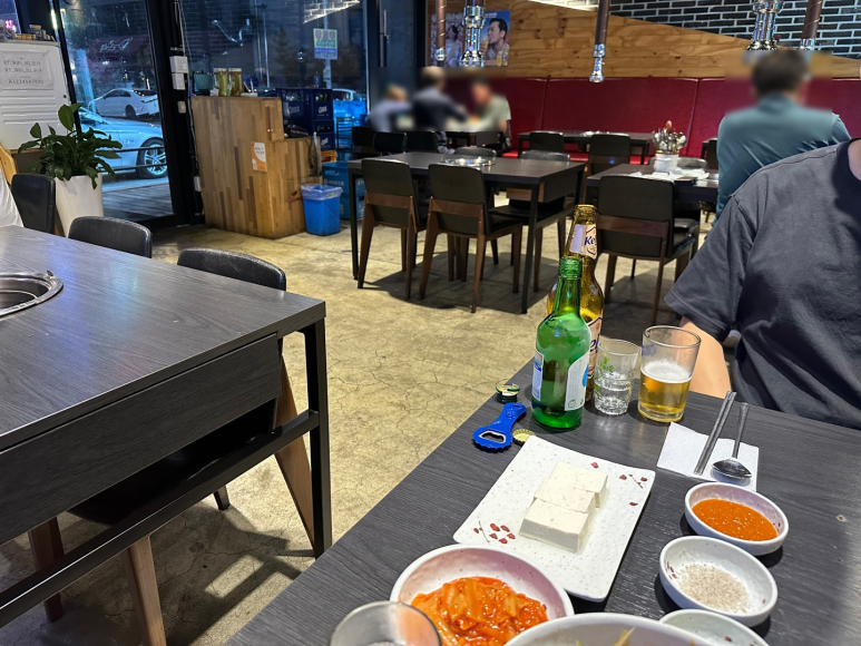 돈가참숯화로구이 이미지