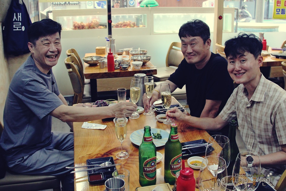 흑산도회식당 이미지