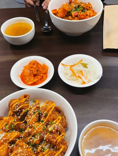 더(the)덮밥 이미지