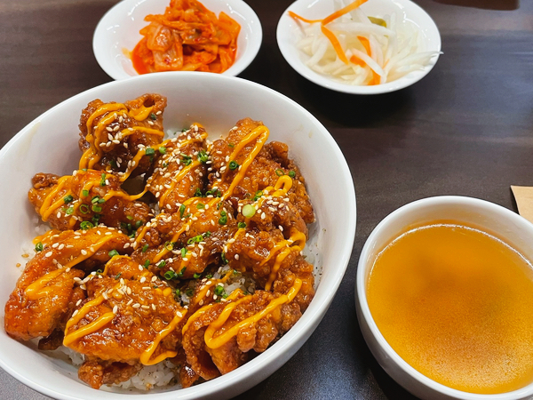더(the)덮밥 이미지