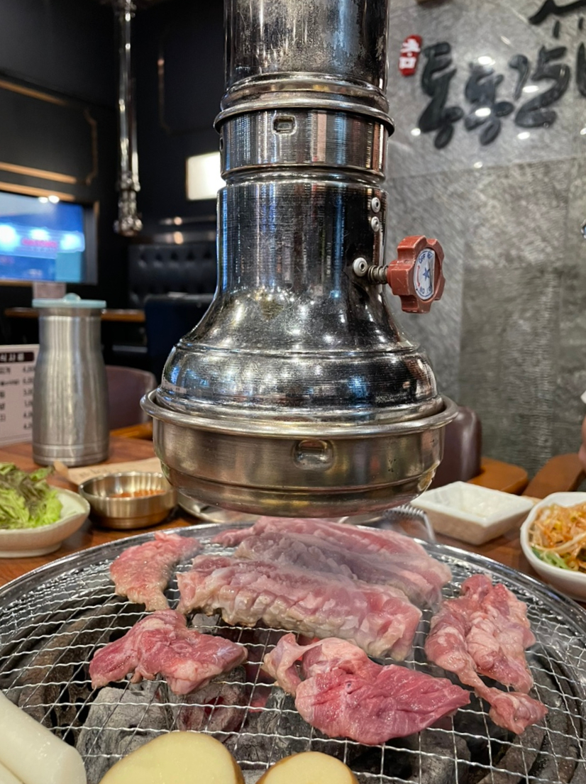 통통숯불돼지 이미지
