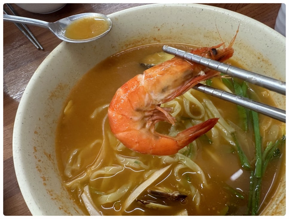 해적해물칼국수 이미지