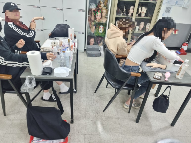 촘촘속눈썹&왁싱 이미지