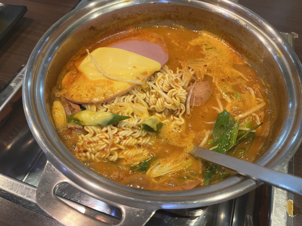 엉클존슨부대찌개 이미지