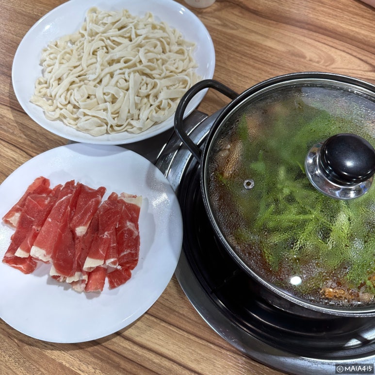 홍두깨샤브칼국수 이미지
