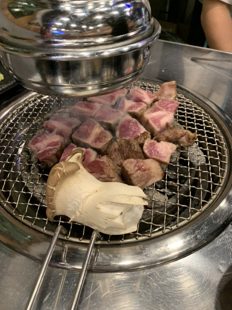 두건쓴형제 이미지