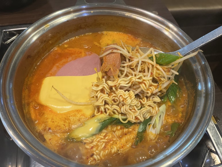 엉클존슨부대찌개 이미지