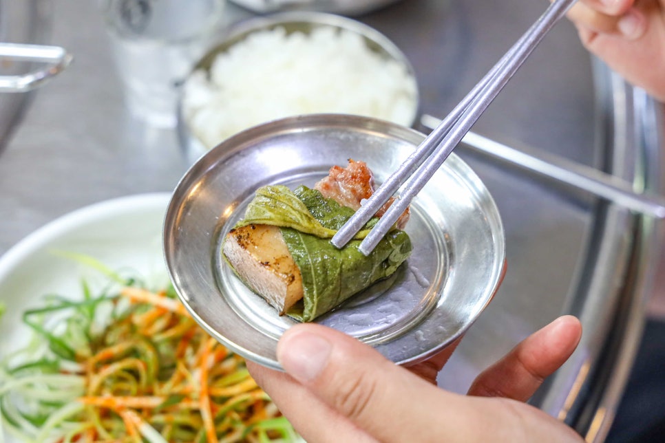 돈돼지연탄구이 이미지