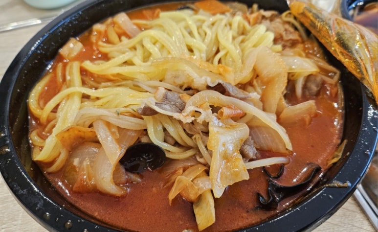 태극반점 이미지