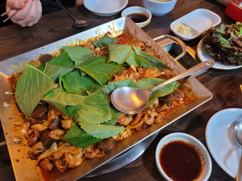 동대문 철판순대곱창 이미지