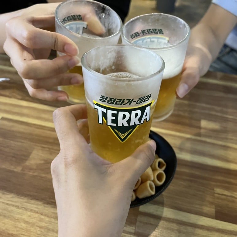 꾸브라꼬숯불두마리치킨진주 이미지