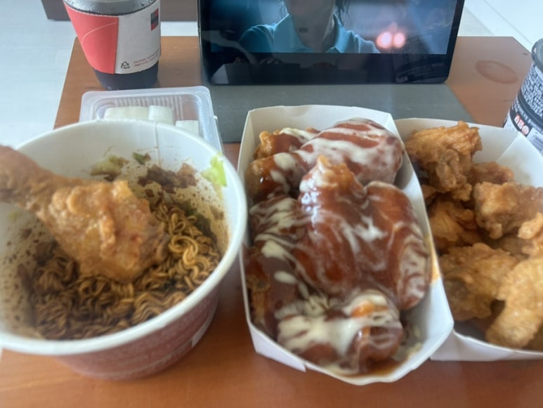 스모프치킨군위점 이미지