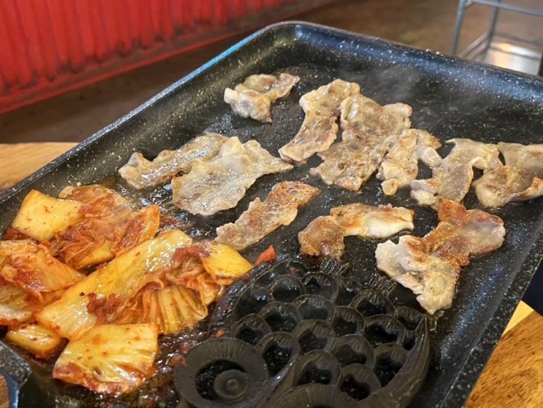 부엉이대패삼겹살 이미지