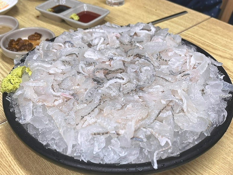 활어회세꼬시 이미지