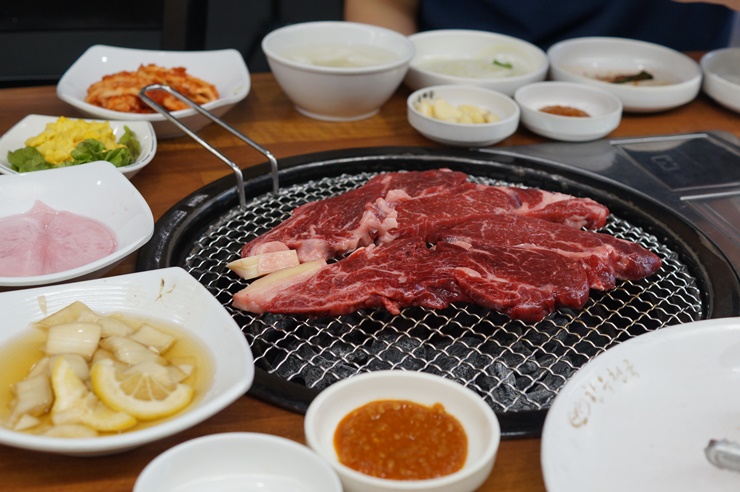 한우천국정육금촌 이미지
