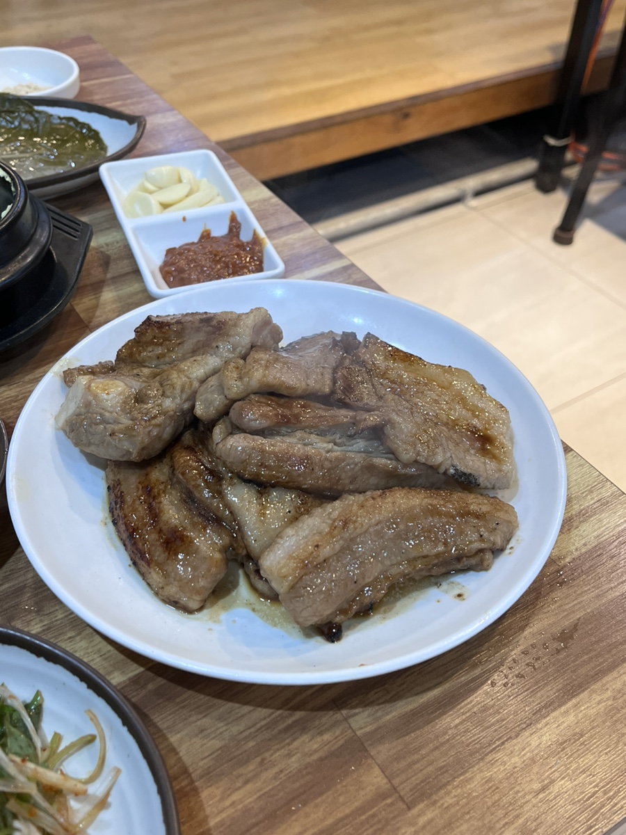 건널목연탄갈비 이미지