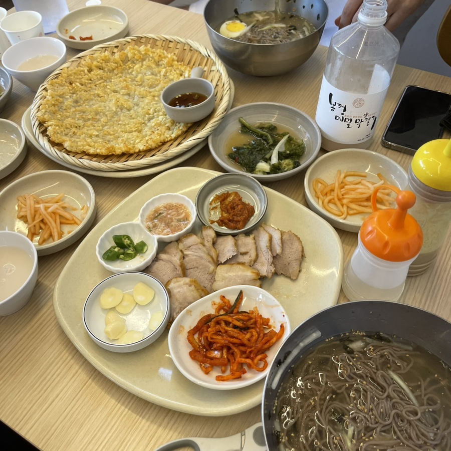 산아래메밀집 이미지