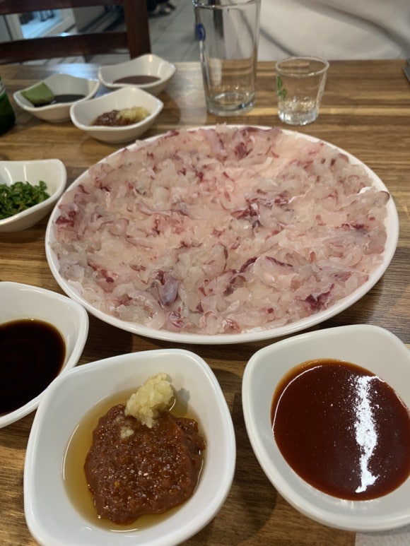 갯마을횟집 이미지