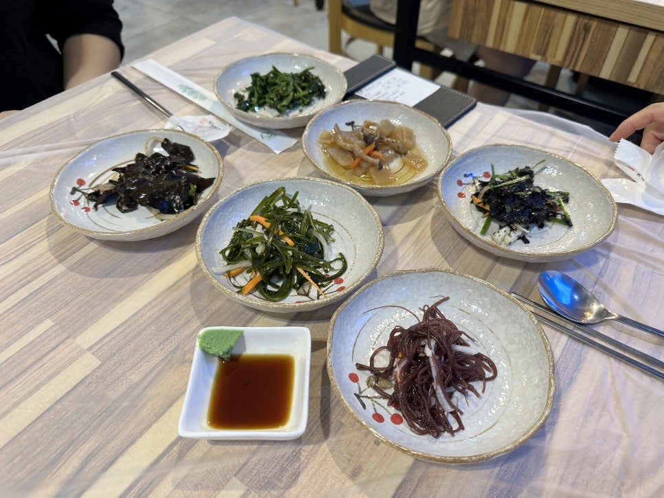 경호생오리 돌솥밥 이미지