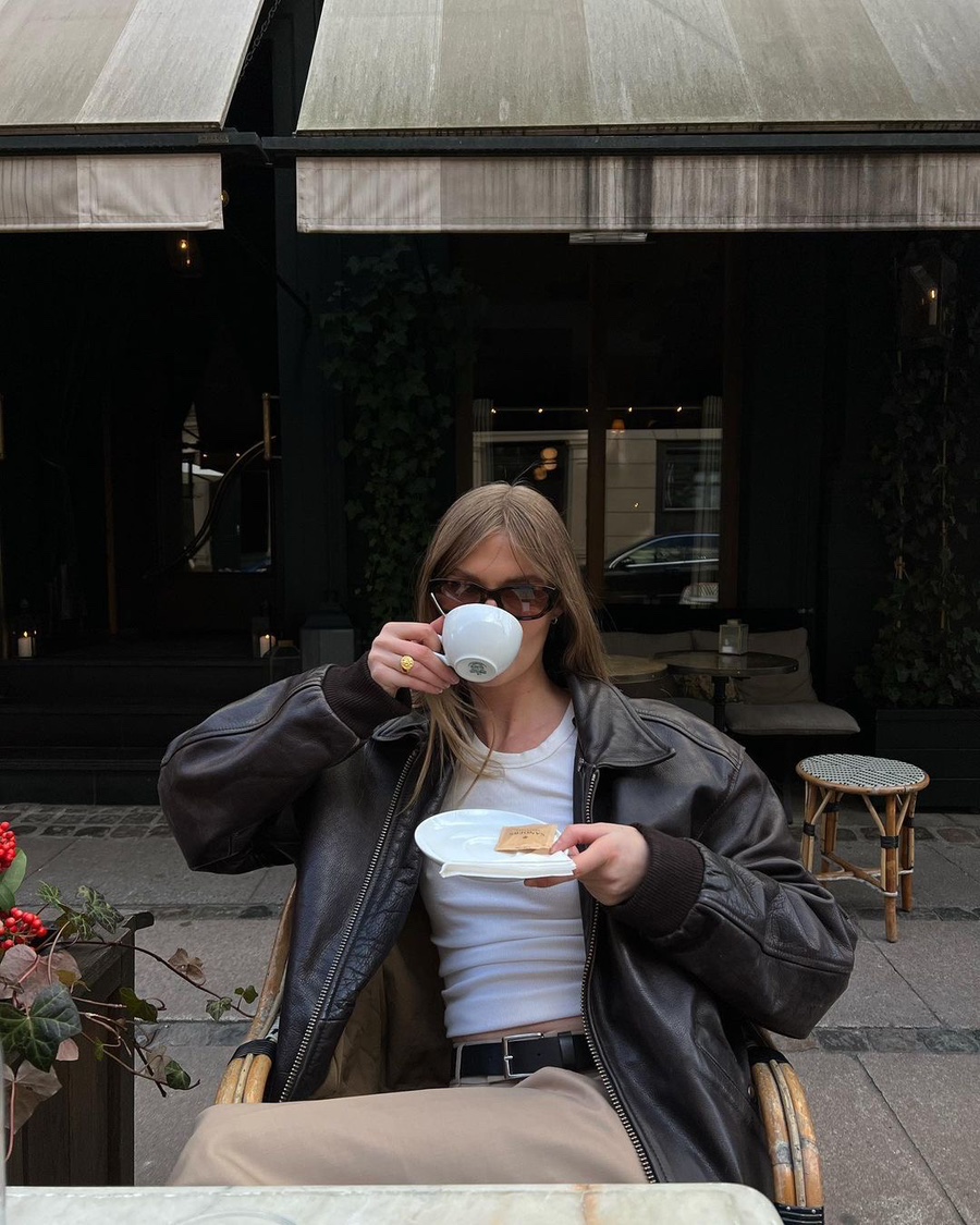 Cafe on 이미지