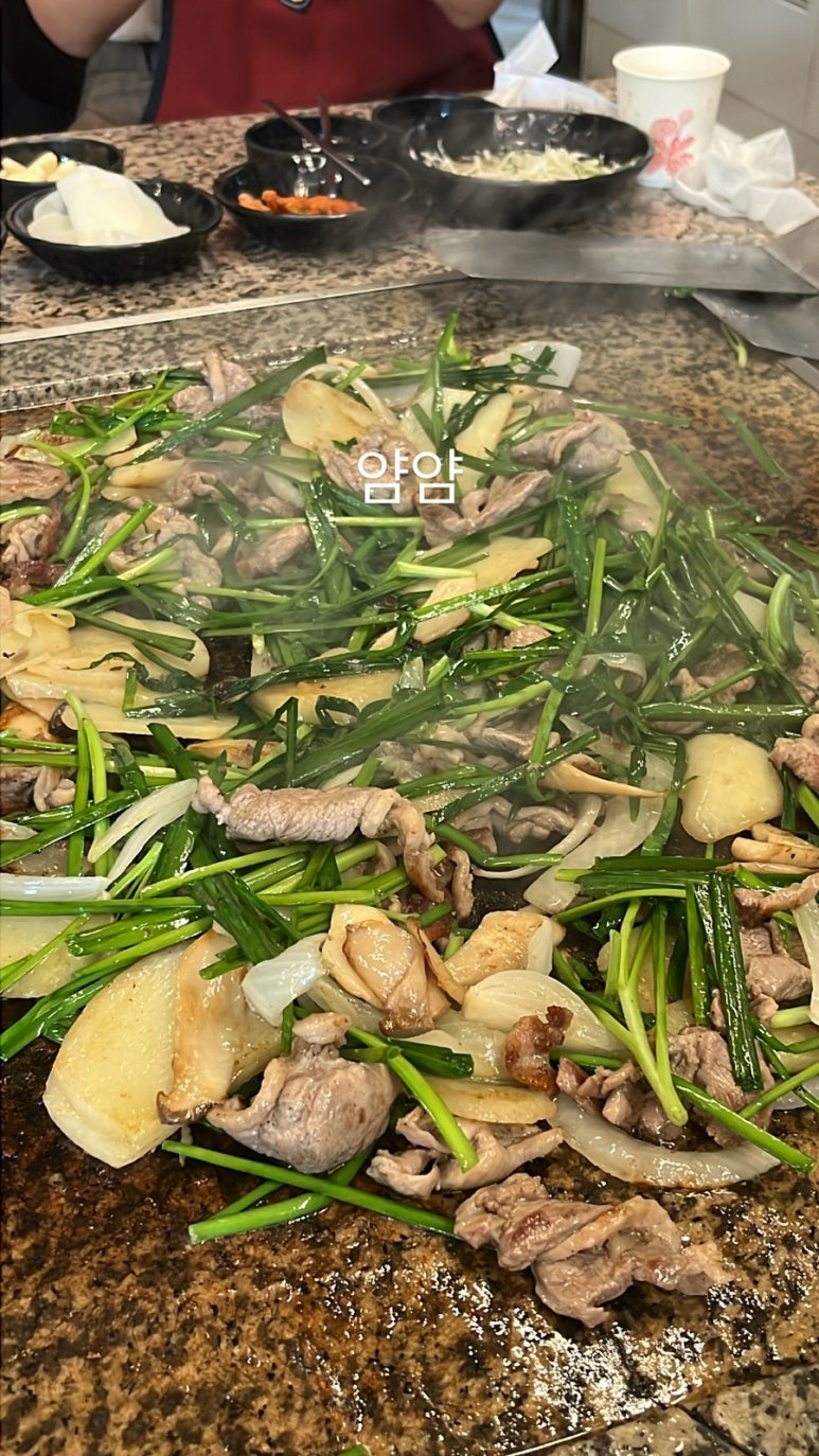 황금누룽지돌판오리 이미지