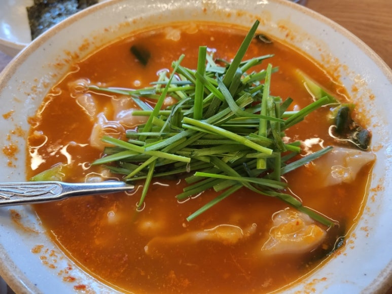 엄마손칼국수 이미지