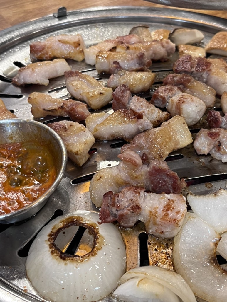 용식이삼겹 이미지